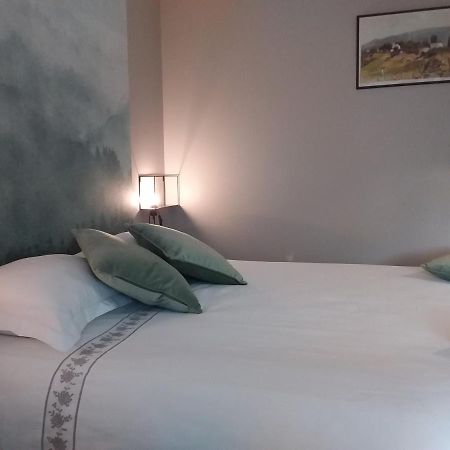 Les Dames-Jeannes Bed and Breakfast Chavot-Courcourt Eksteriør billede
