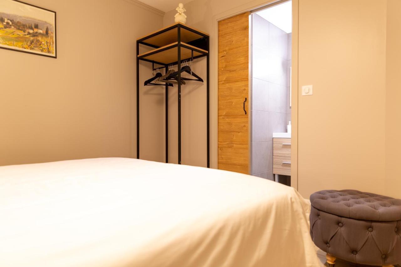 Les Dames-Jeannes Bed and Breakfast Chavot-Courcourt Eksteriør billede