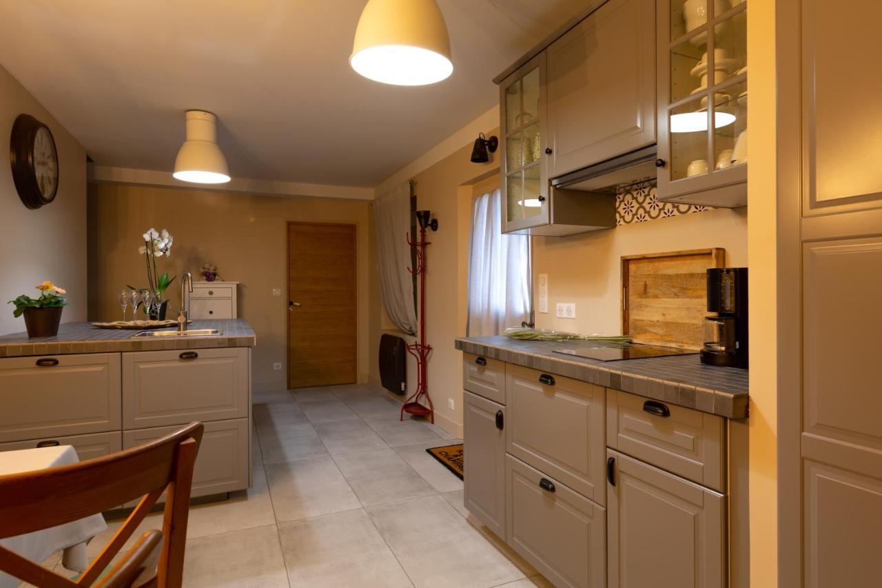 Les Dames-Jeannes Bed and Breakfast Chavot-Courcourt Eksteriør billede